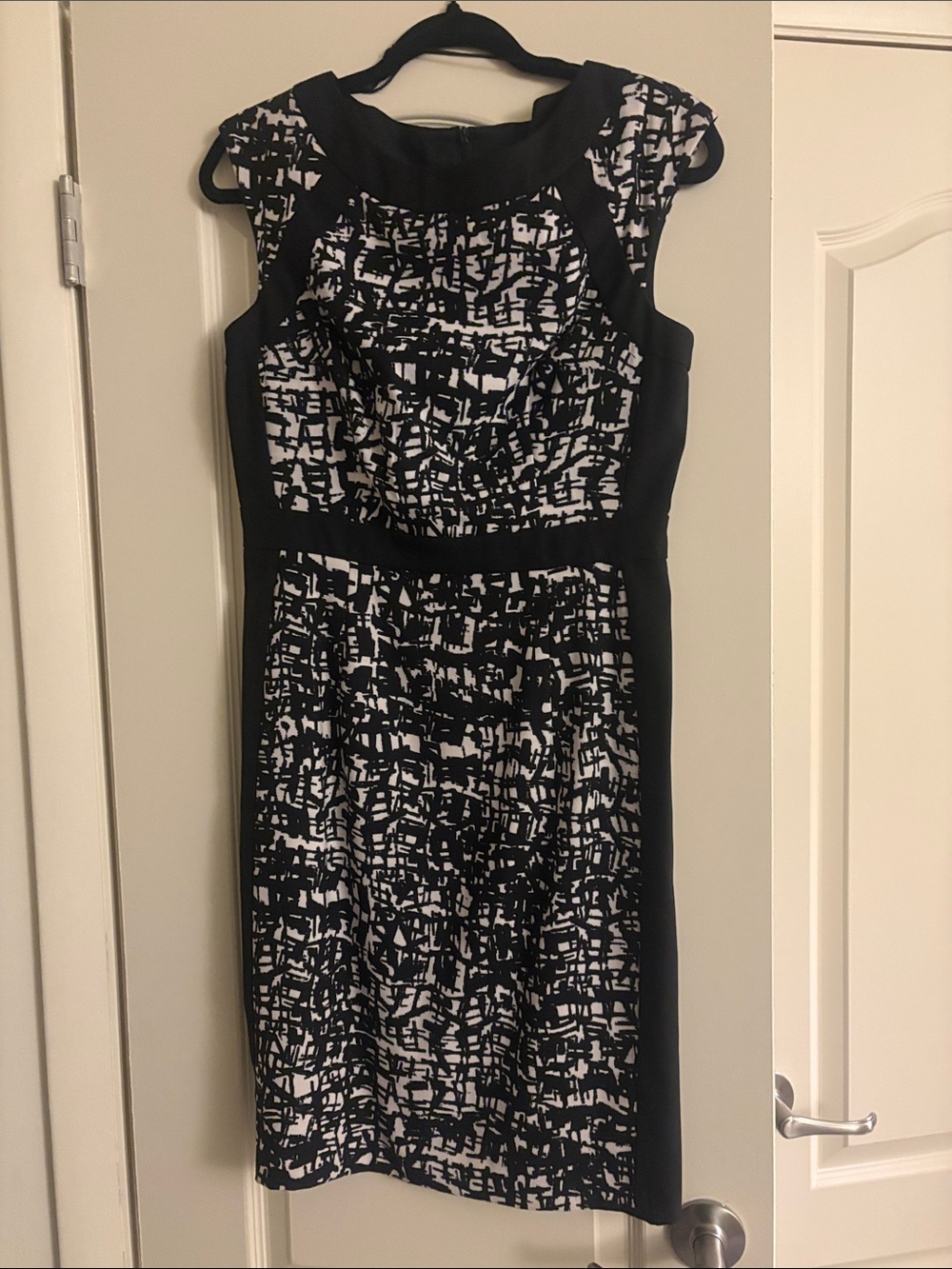 London Times Black and White Printed Midi Sheath Dress